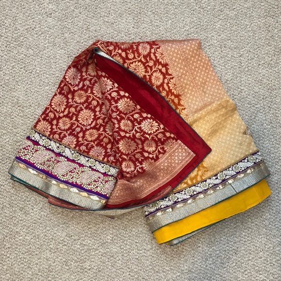 Indian Red and Yellow Sari - Picture 4 of 13